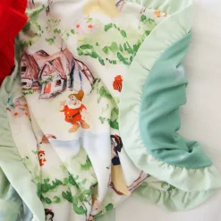 Ruffled Luxette Patoo® Blanket