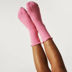 Scallop Crew Socks